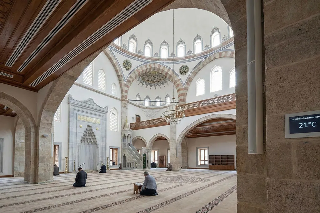 Cami İbadet Alanları İçin Sessiz Çalışan VRF İç Ünite Modelleri